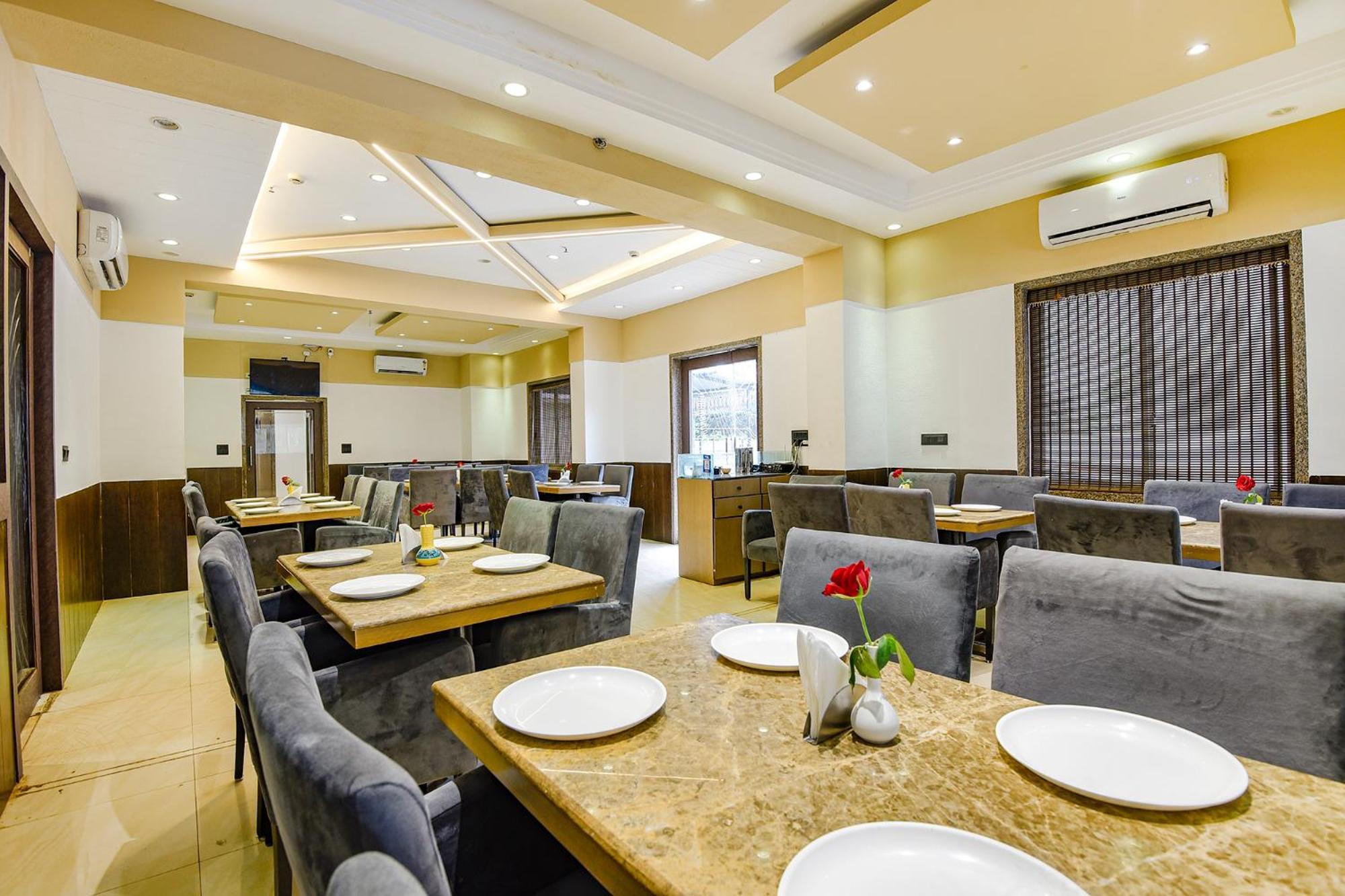 Fabhotel Prime Supreme - 700M From Vasco Da Gama Railway Station Marmagao Exterior photo
